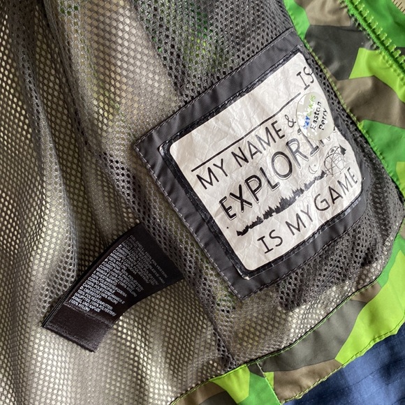 The North Face Dry Vent boys lightweight coat size 4T - Picture 8 of 9